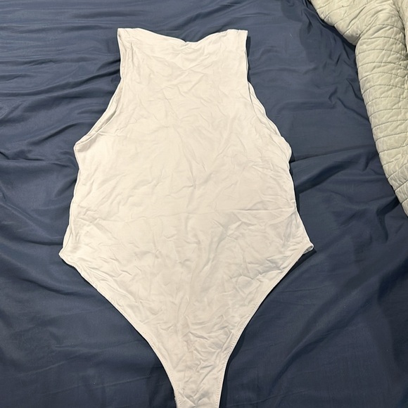 Zara Bodysuit - Picture 2 of 4